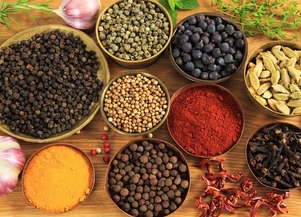 如何选择有效美白祛斑产品并享受清爽火锅生活